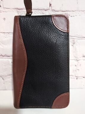 Scully VTG Leather Zip Around Travel Wallet Passport Cover Organizer Black Brown